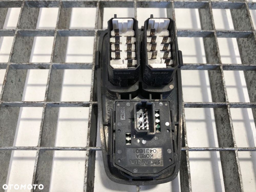 PRZEŁĄCZNIK SZYB LEWY+PRZEŁĄCZNIK REGULACJI LUSTEREK  SCANIA R-series R420 0431601 - 4