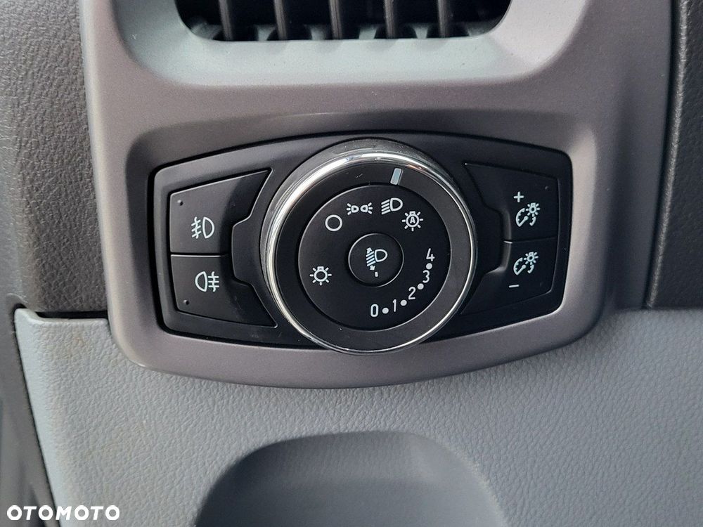 Ford Transit Custom - 34