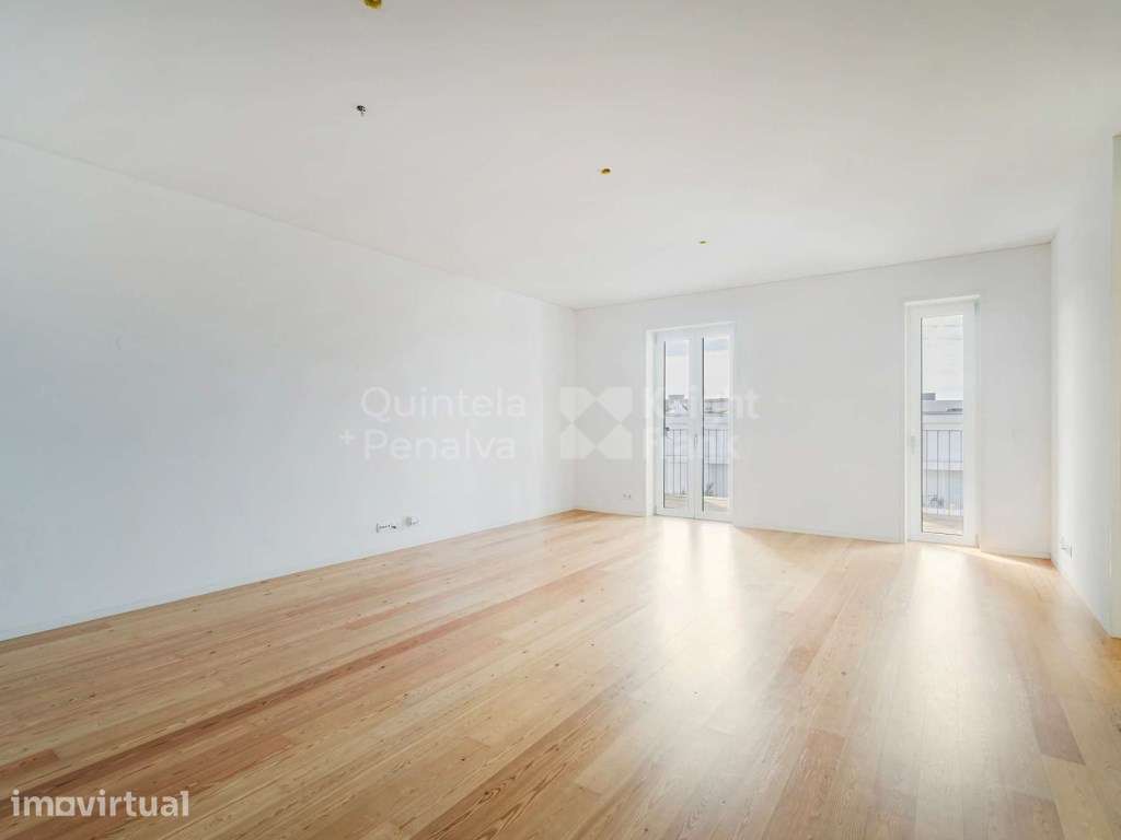 Apartamento T2 para arrendamento, sem móveis em Belém - Grande imagem: 2/24