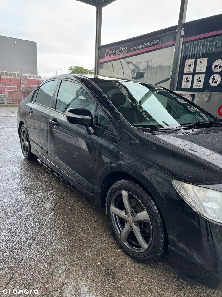 Honda Civic 1.8 Comfort - 4