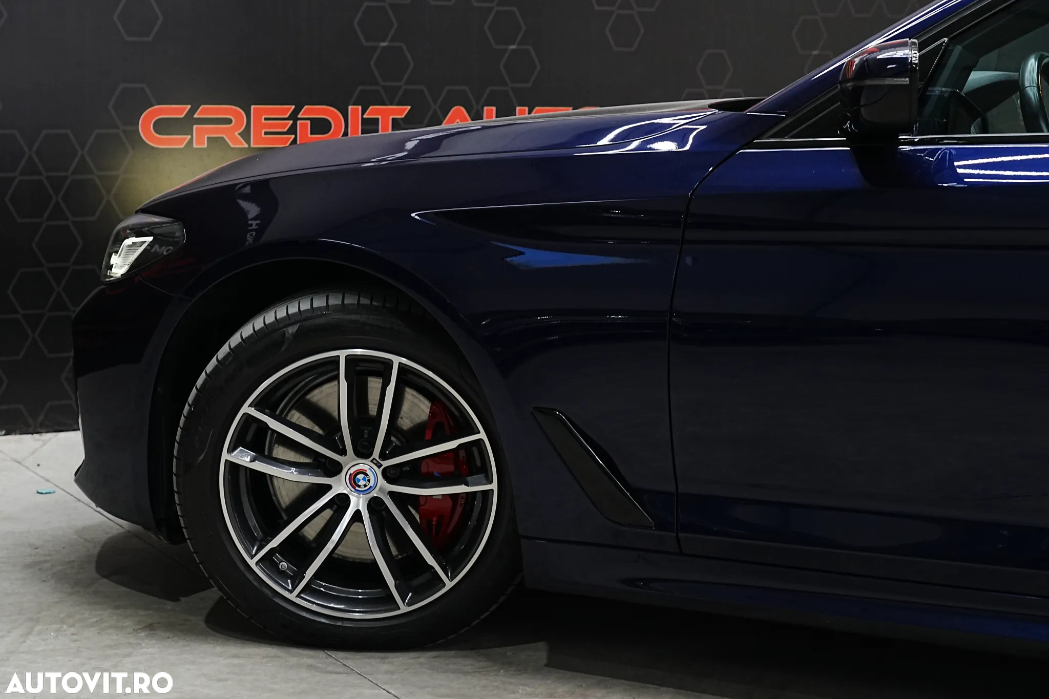 BMW Seria 5 520d xDrive AT MHEV - 30