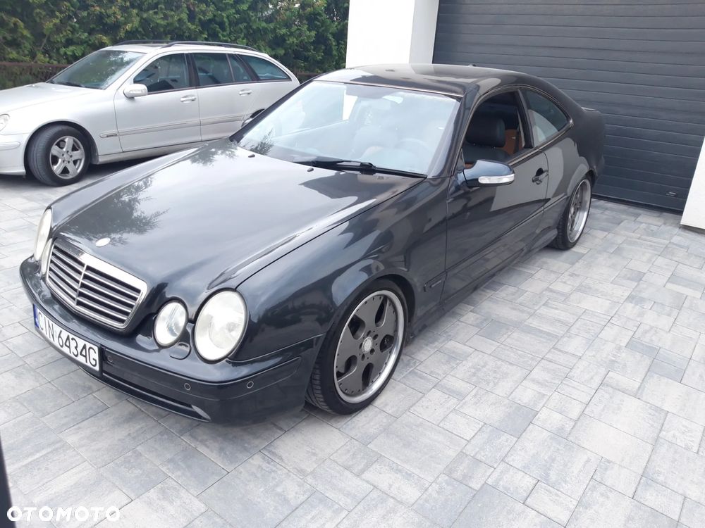 Mercedes-Benz CLK - 8