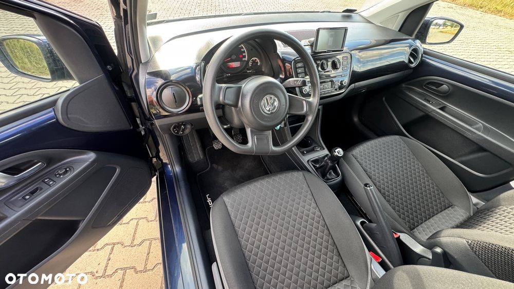Volkswagen up! - 17