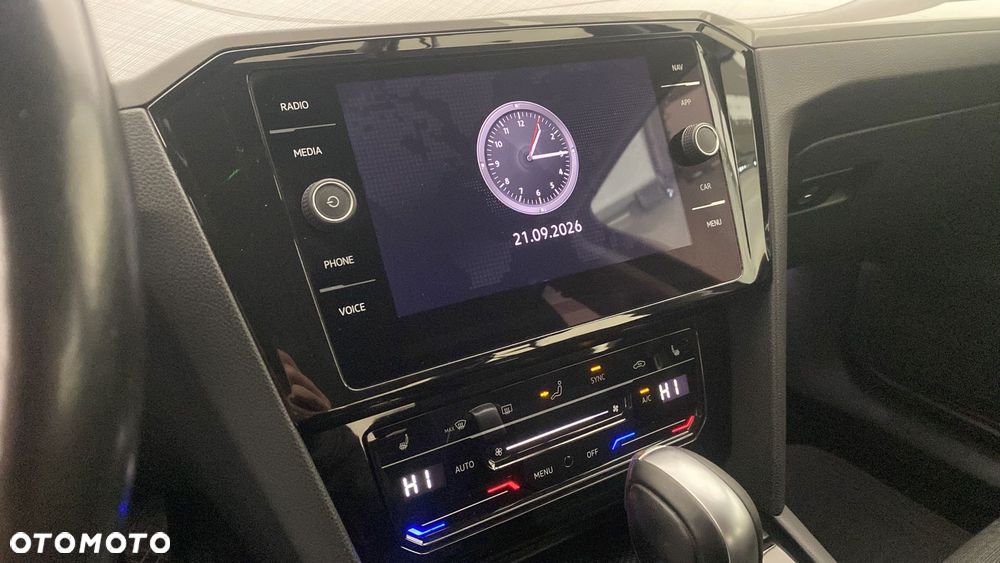 Volkswagen Passat 2.0 TDI EVO Business DSG - 18
