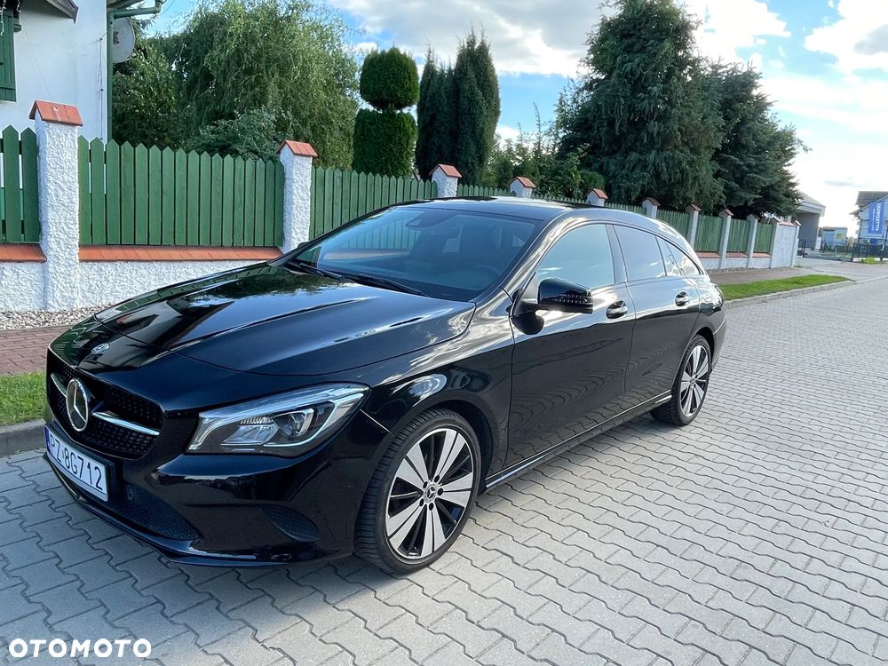 Mercedes-Benz CLA 200 7G-DCT UrbanStyle Edition - 1