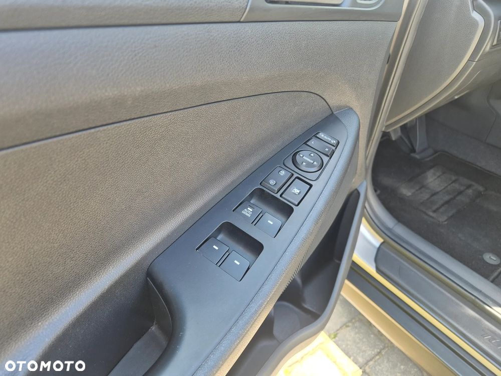 Hyundai Tucson 1.6 GDi 2WD Pure - 14