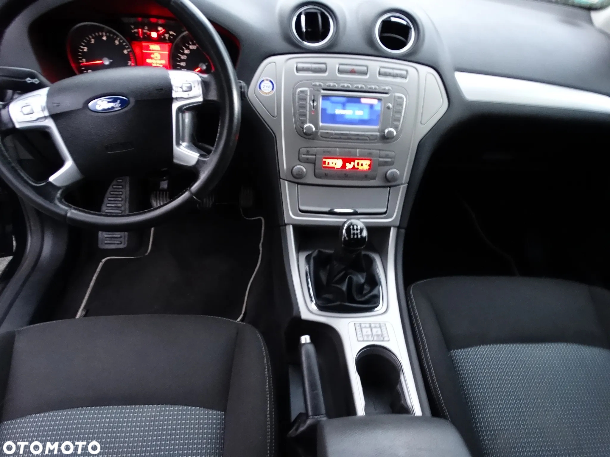 Ford Mondeo - 11