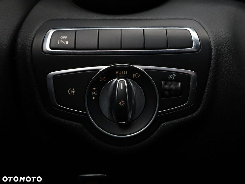 Mercedes-Benz Klasa C 200 9G-TRONIC Avantgarde - 35