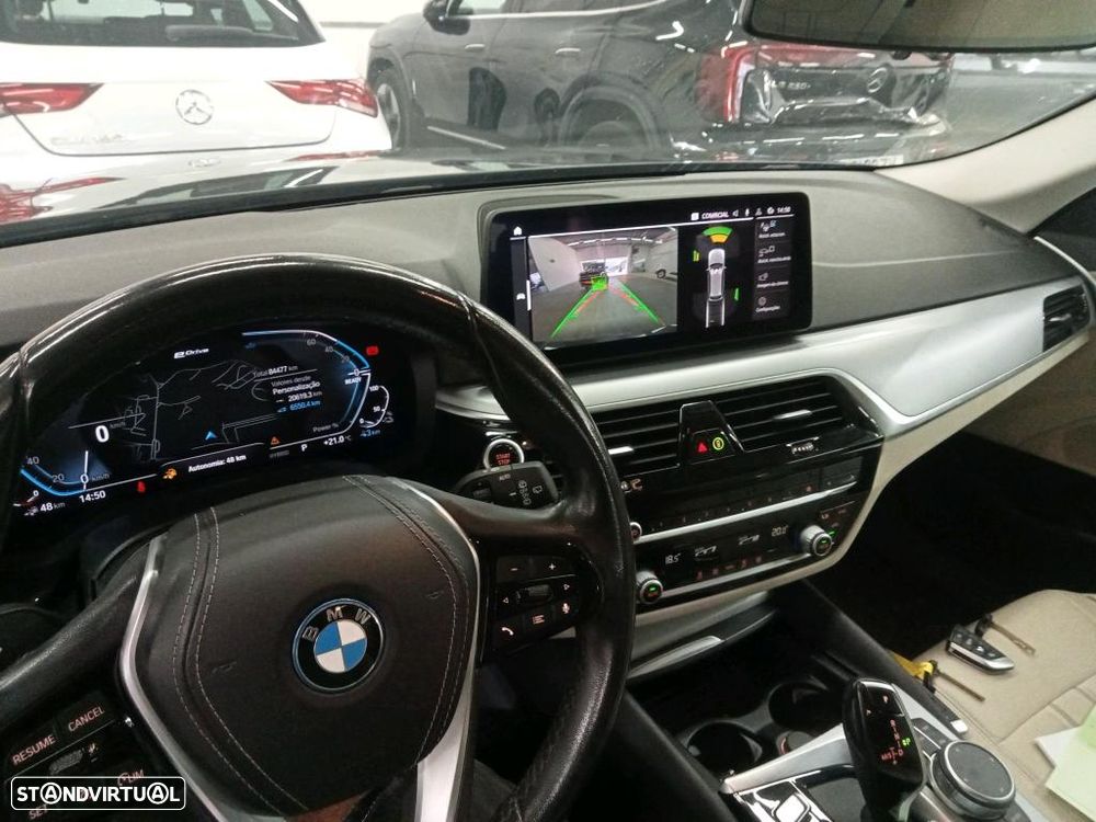 BMW 530 e - 9