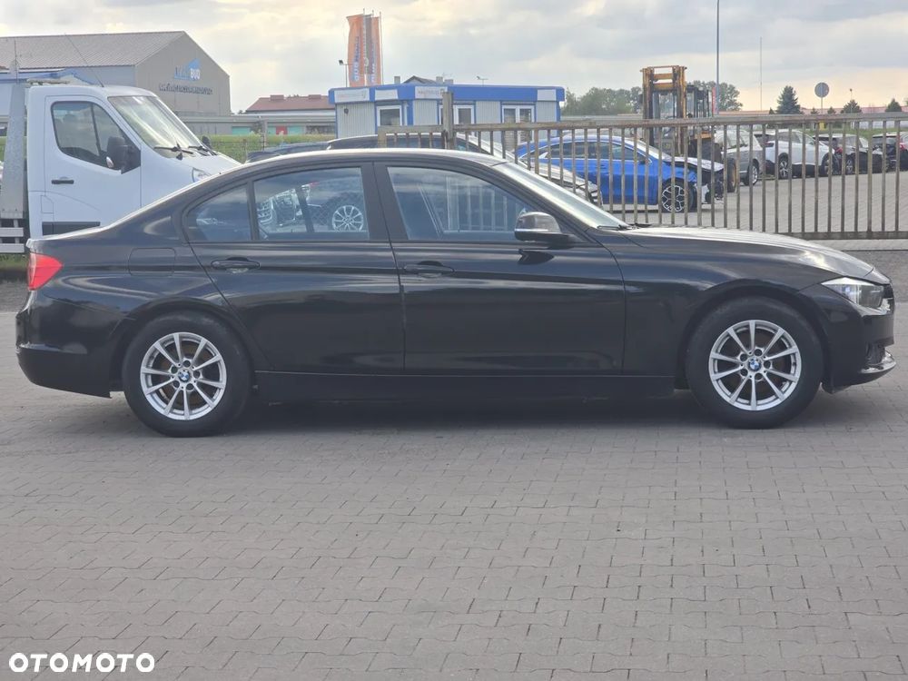 BMW Seria 3 318d - 2