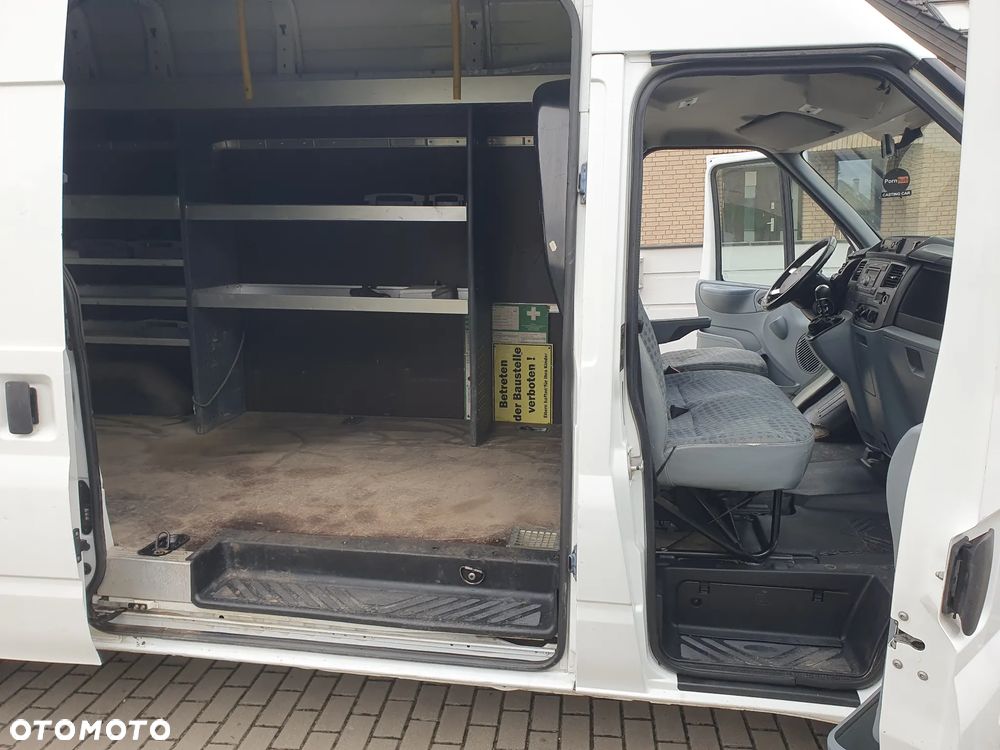 Ford Transit - 17