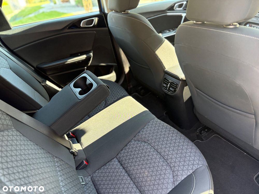 Kia Ceed - 14