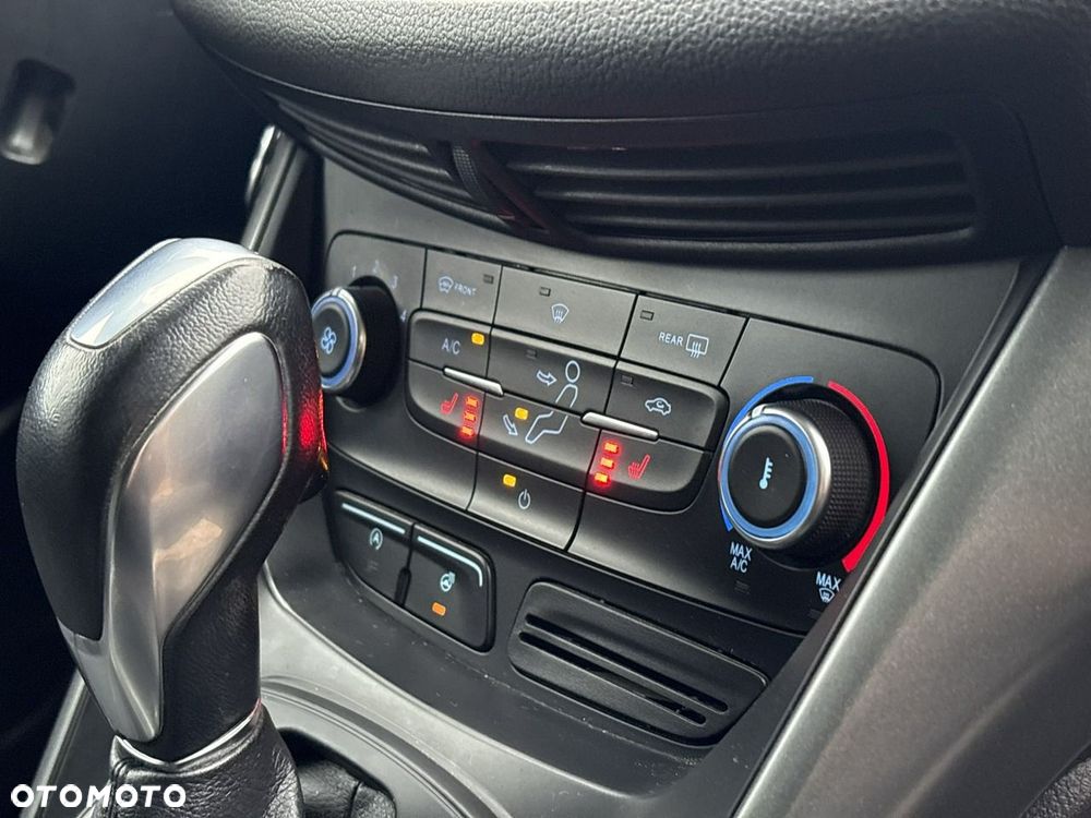Ford Kuga 1.5 EcoBoost 2x4 Cool & Connect - 17