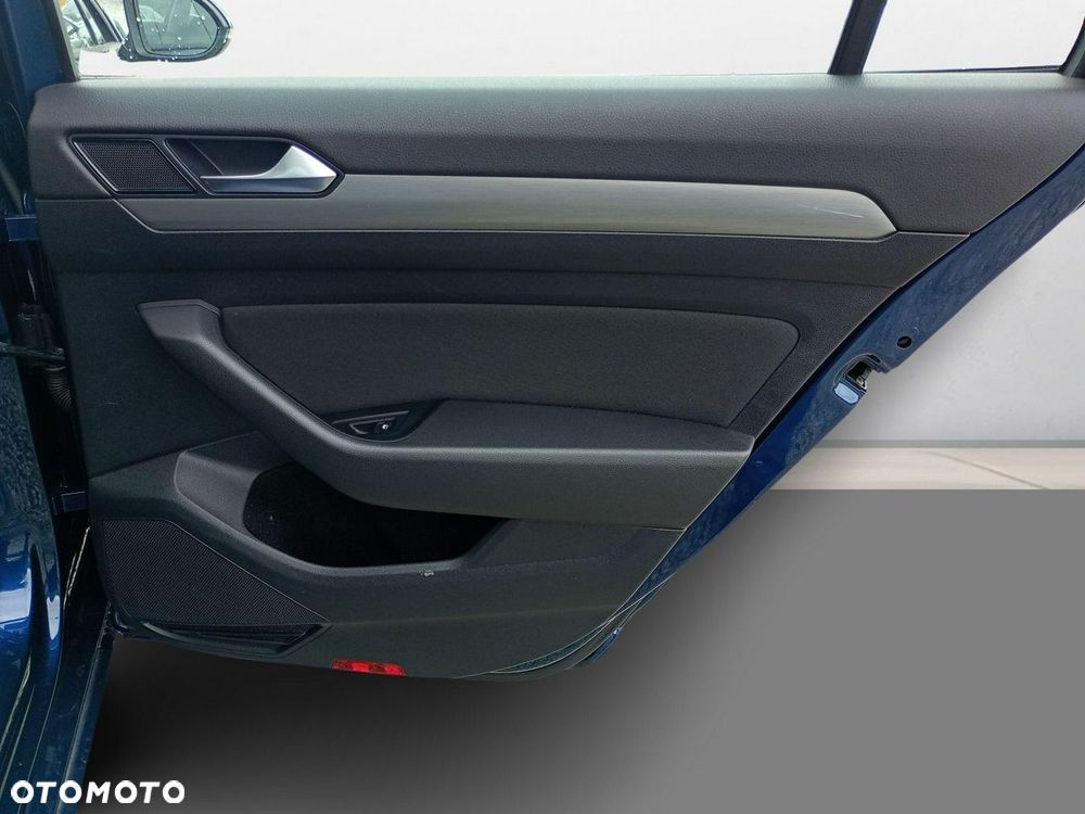 Volkswagen Passat Variant 2.0 TDI EVO Essence - 29