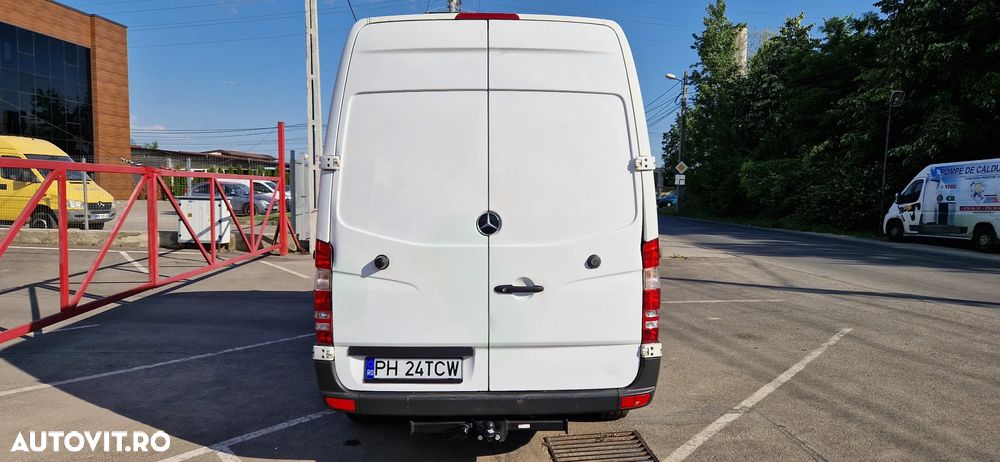 Mercedes-Benz Sprinter - 5
