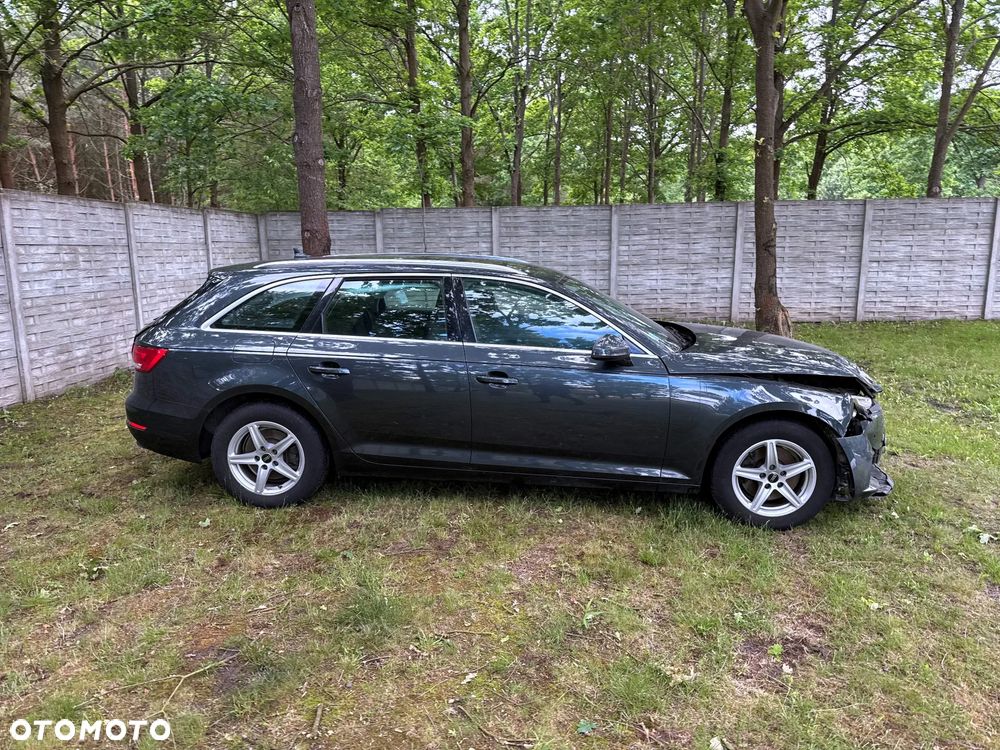 Audi A4 Avant 2.0 TDI DPF Ambiente - 12
