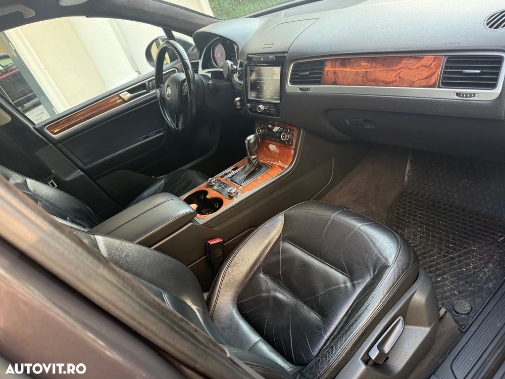 Volkswagen Touareg - 16