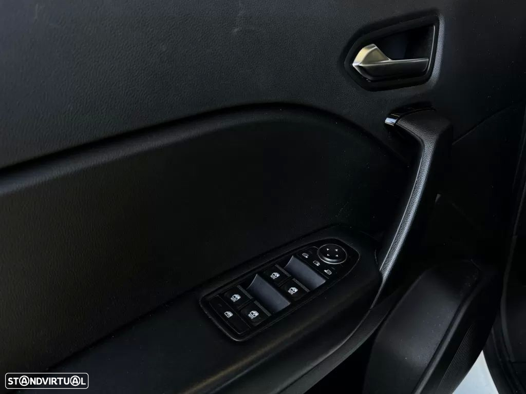 Renault Captur 1.0 TCe Zen Bi-Fuel - 30