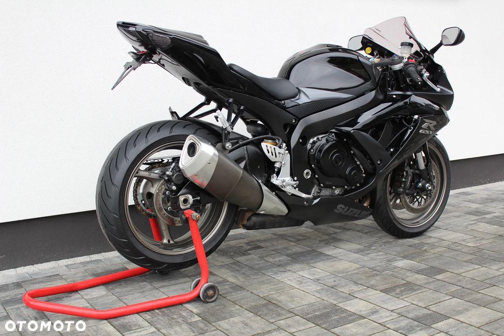 Suzuki GSX-R - 7