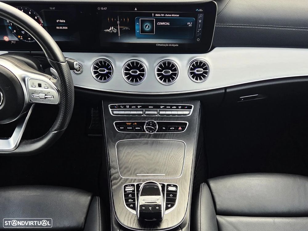 Mercedes-Benz E 300 AMG Line - 12