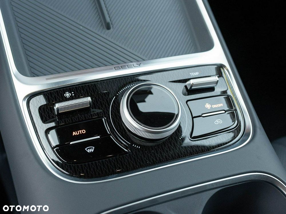 Geely Starray EM-i 1.5 PHEV Pro - 15