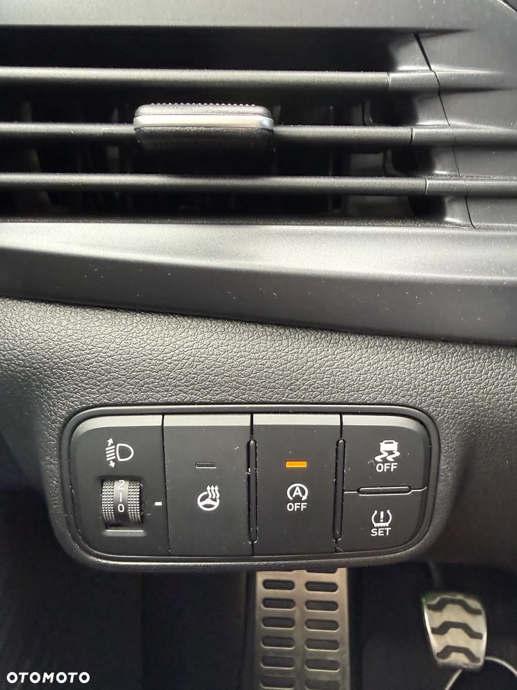 Hyundai Bayon 1.0 T-GDI Executive - 12