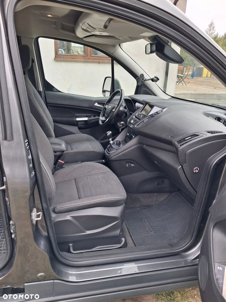Ford Tourneo Connect 1.5 TDCi Start-Stop Titanium - 18