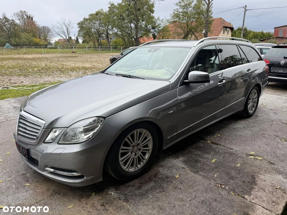 Mercedes-Benz Klasa E ver-300-bluetec-7g--tronic-elegance - 4