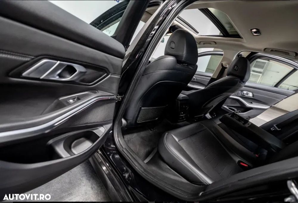 BMW Seria 3 320i AT - 8
