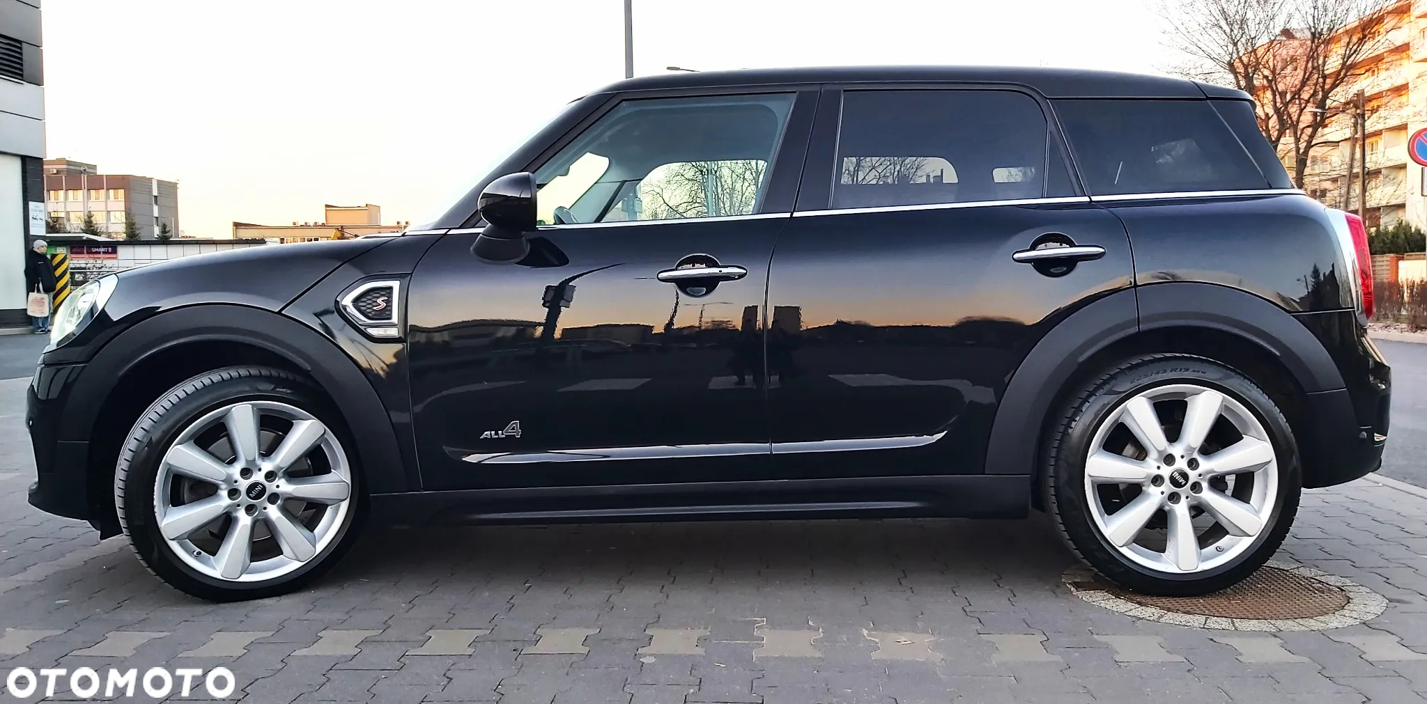 MINI Countryman Cooper S ALL4 sport - 2