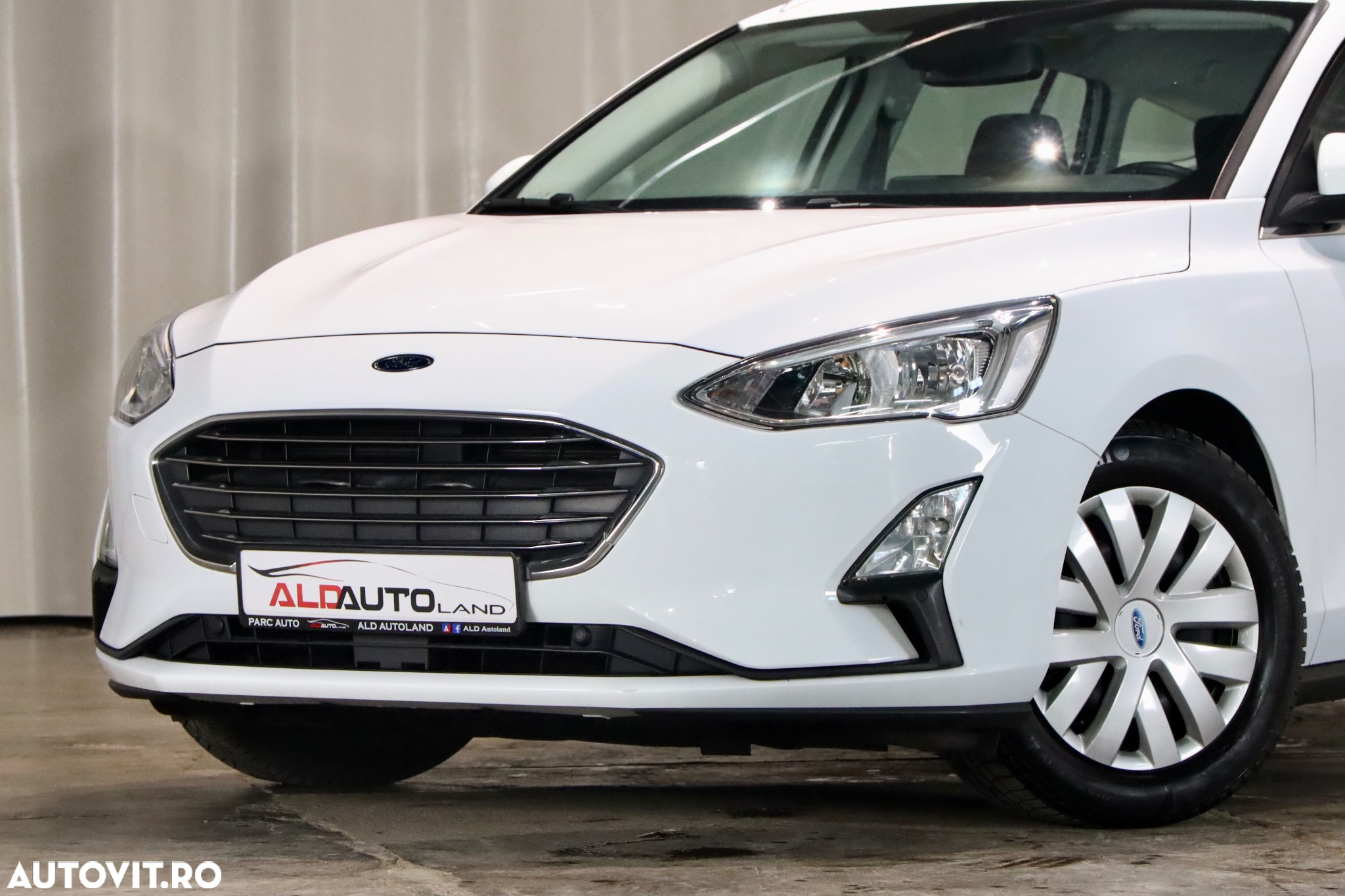 Ford Focus 1.5 EcoBlue Start-Stopp-System TITANIUM - 29