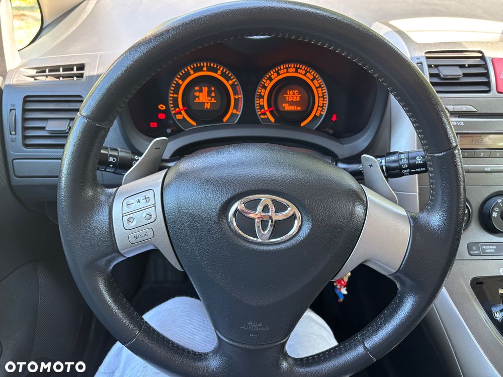 Toyota Auris - 12