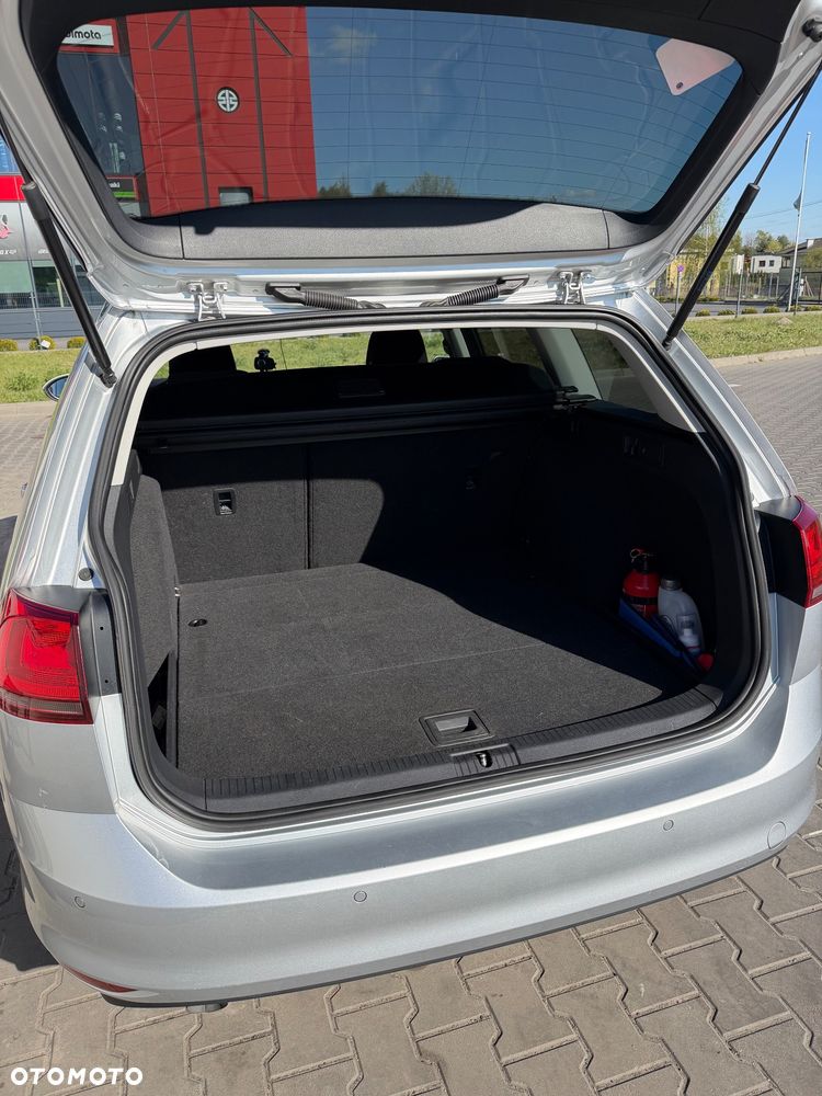 Volkswagen Golf 1.6 TDI Trendline DSG - 19