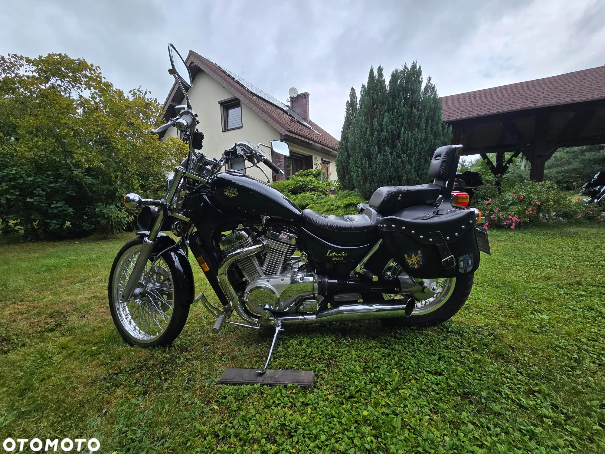 Suzuki Intruder - 3