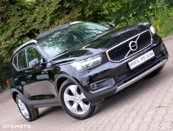 Volvo XC 40 T3 Geartronic Momentum Pro