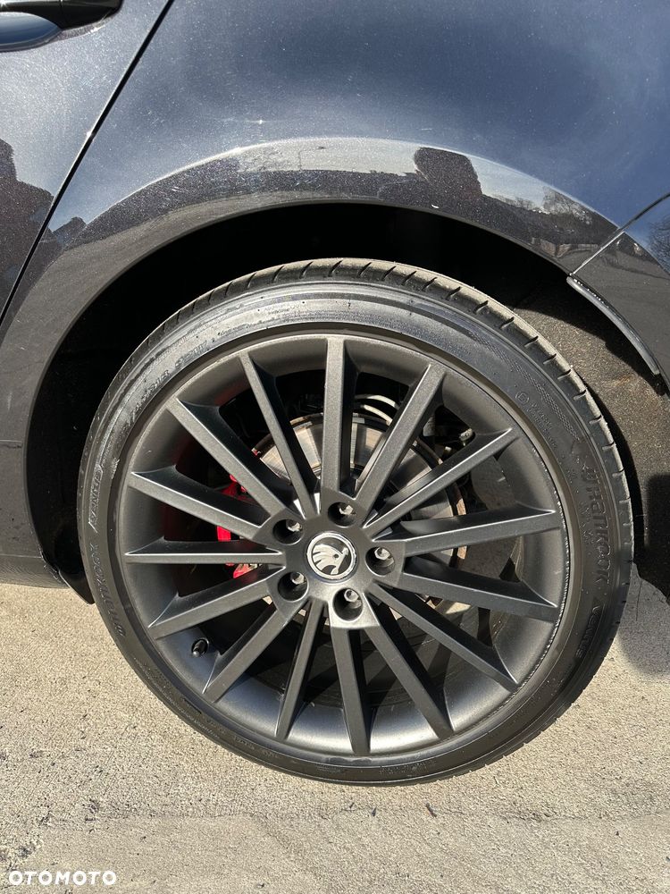 Skoda Octavia 2.0 TDI 4x4 DSG RS60 - 9