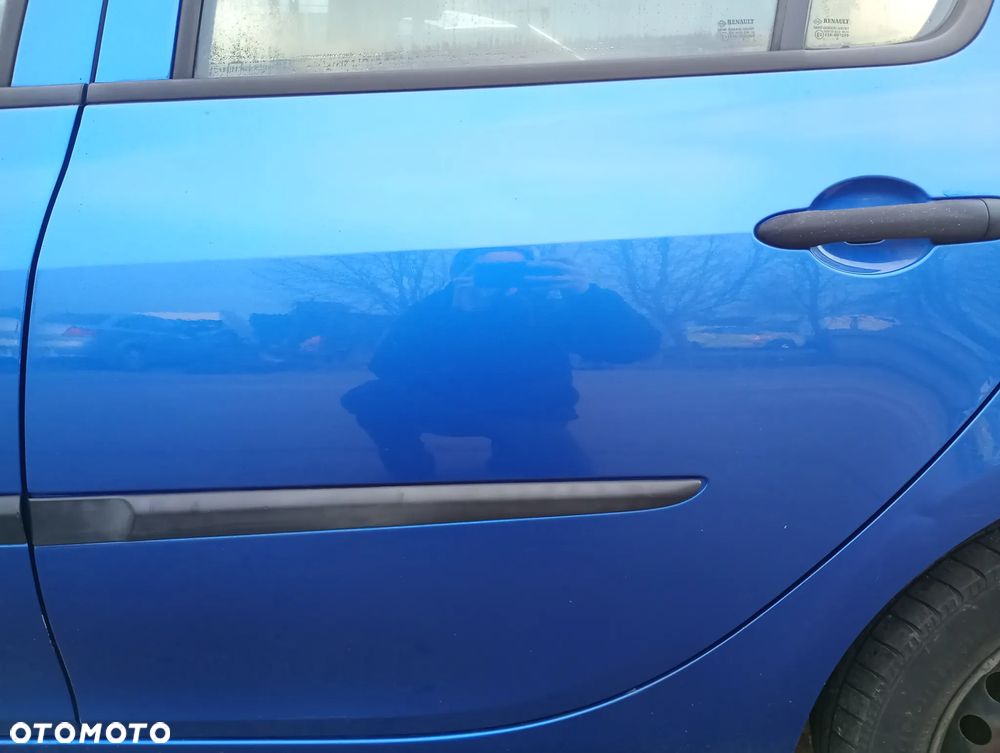 RENAULT CLIO III TEI45 5d drzwi lewe tylne lewy tył - 2