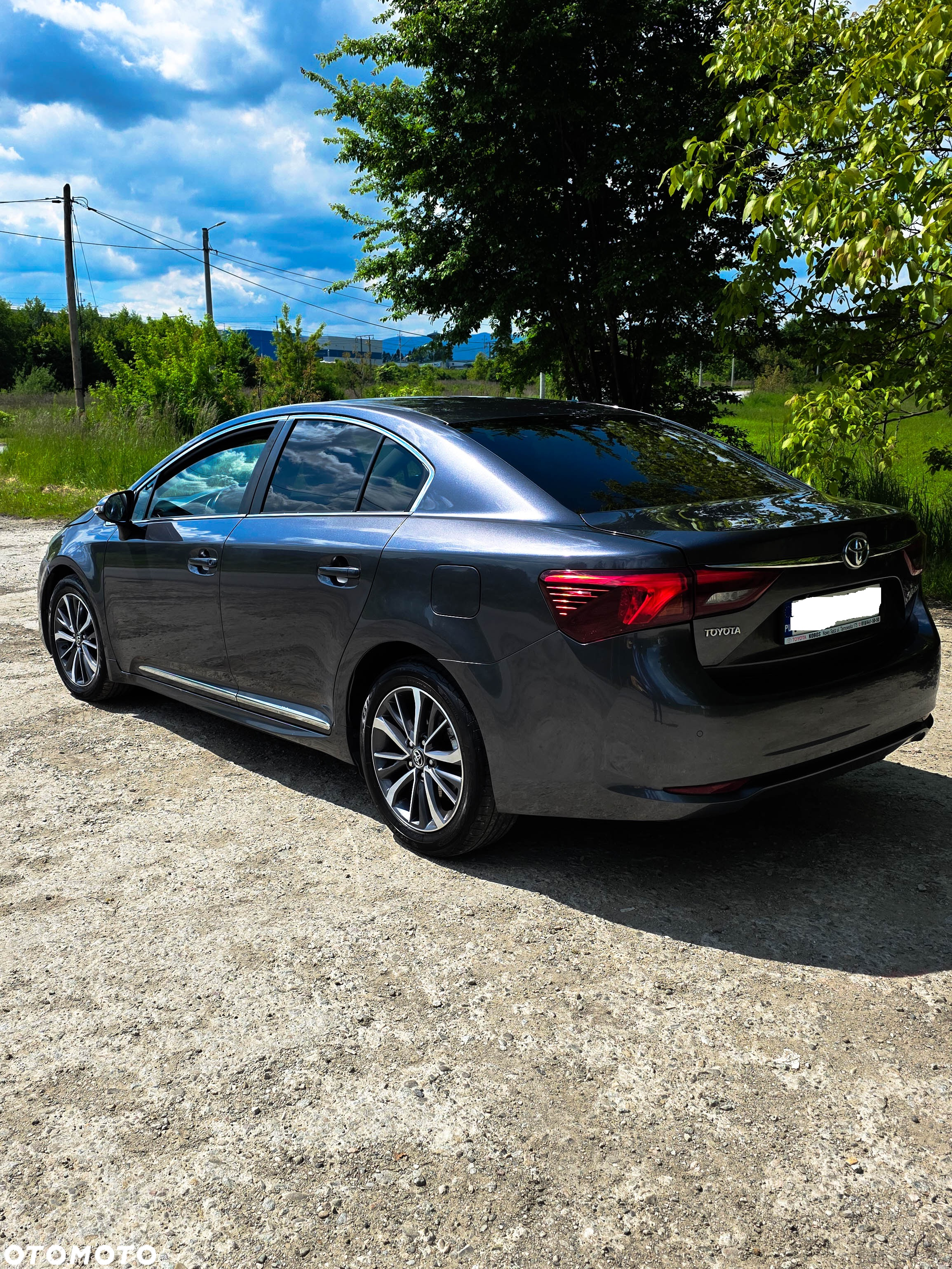 Toyota Avensis 2.0 D-4D Premium - 8