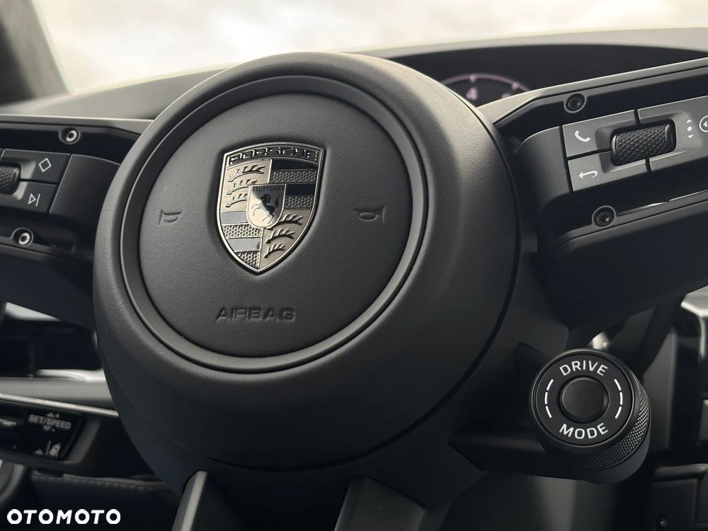 Porsche Panamera Turbo E-Hybrid PHEV - 18