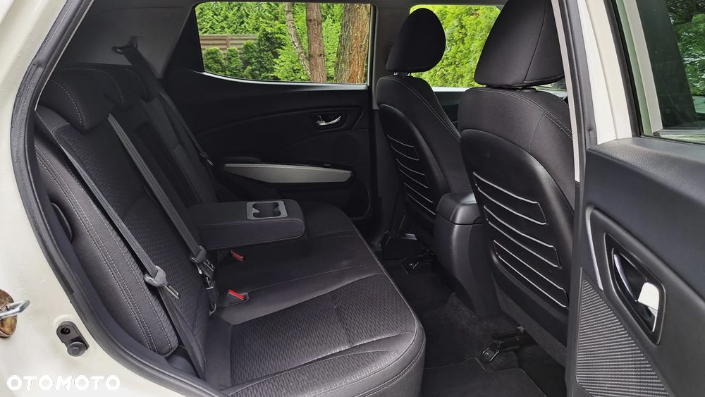 SsangYong/KGM Tivoli e-XDi 160 2WD Black+White - 27