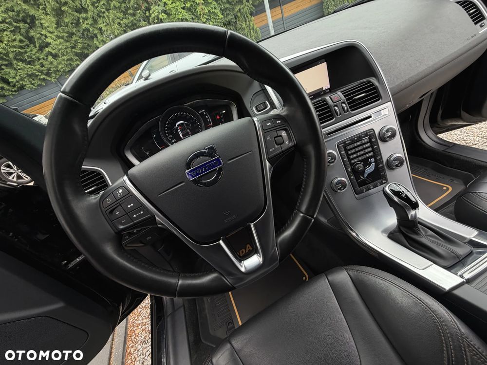 Volvo XC 60 D4 Geartronic Summum - 29