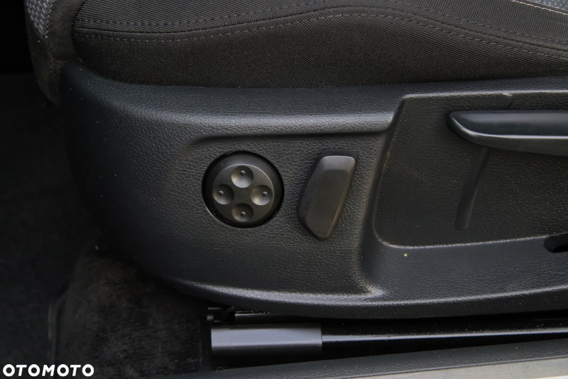 Volkswagen Passat CC - 34