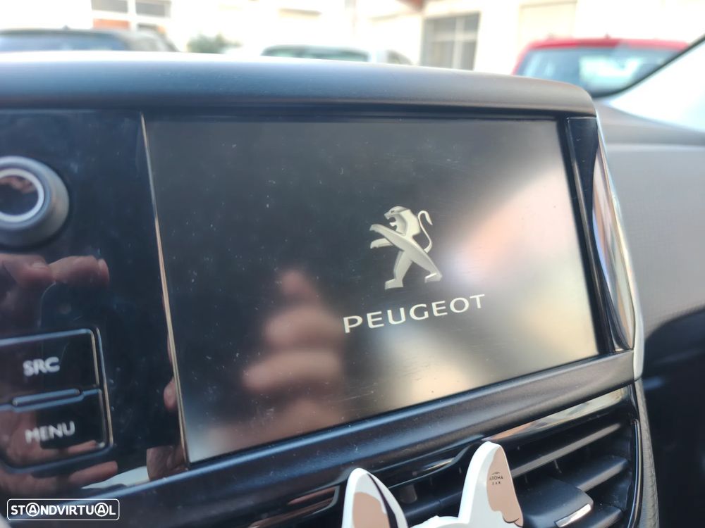 Peugeot 2008 1.2 PureTech Style - 9