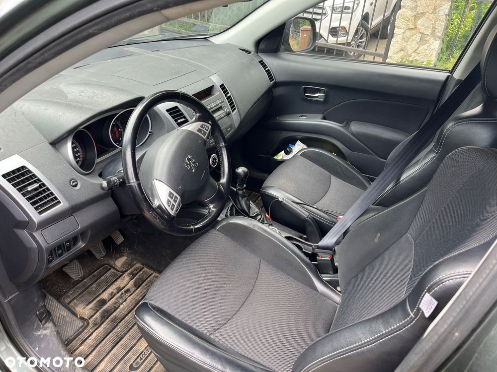 Peugeot 4007 2.2HDi Premium - 6