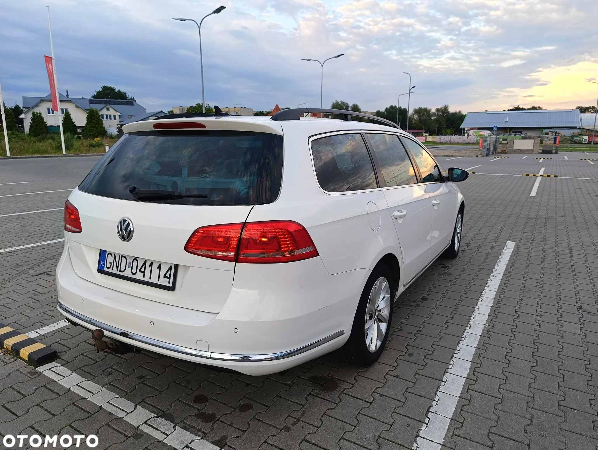 Volkswagen Passat Variant 1.6 TDI BlueMotion Technology Business Edition - 10