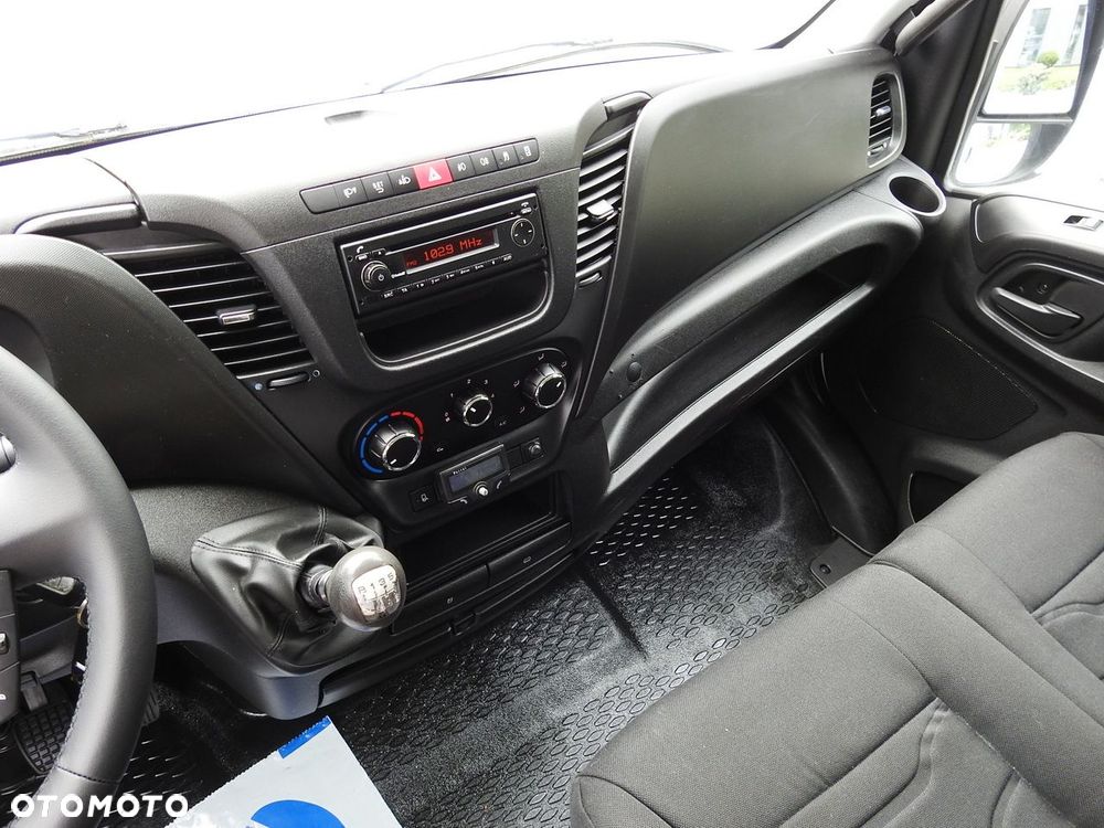 Iveco DAILY 35C15 KONTENER CHŁODNIA -12*C ZASILANIE 230V TEMPOMAT KLIMATYZACJA BLIŹNIACZE KOŁA  150KM - 33
