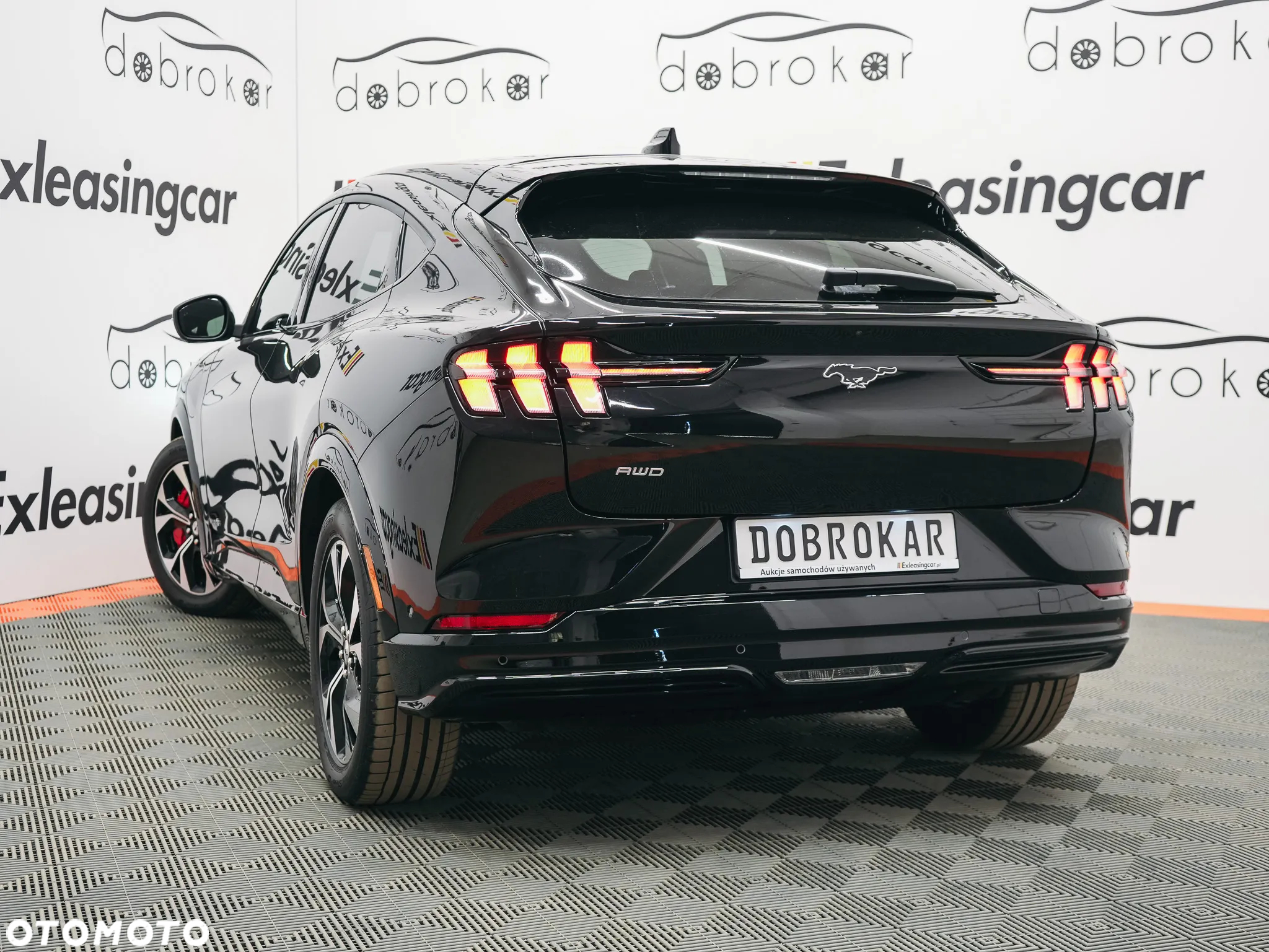 Ford Mustang Mach-E 73 kWh AWD Premium - 8