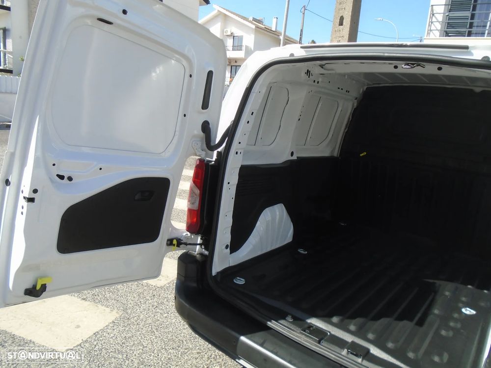 Toyota Proace City-LONGA-L2-H2- NACIONAL-IVA DEDUTIVEL- Ecrân -CX 6 V - 29