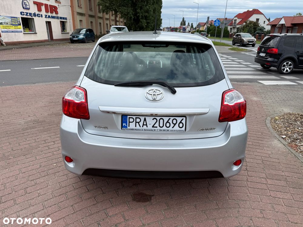 Toyota Auris 1.33 VVT-i Life Comfort - 5