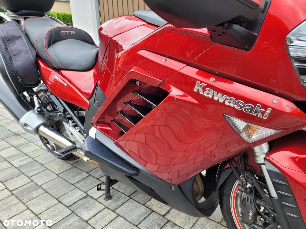 Kawasaki GTR - 10